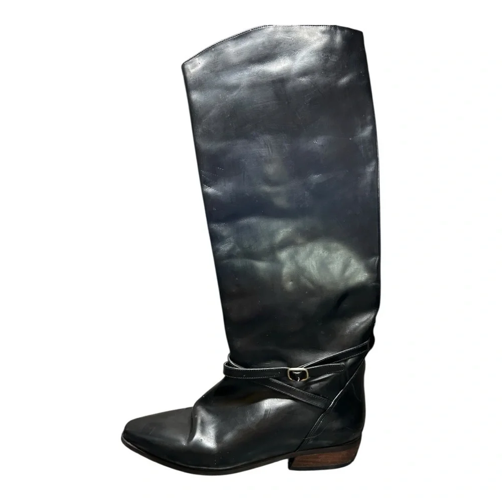Guess black leather, vintage boots, straps and buckles, moto boots, vintage 90s